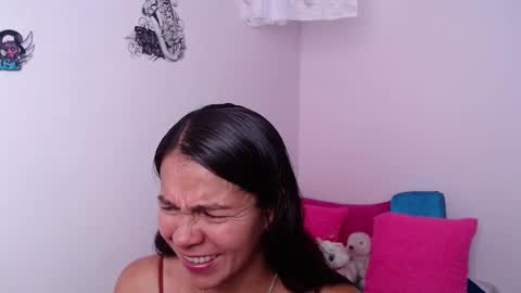 Camila Vargas online show from February 13, 7:15 pm