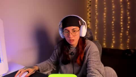 CAMILAA LEE  online show from October 28, 2:28 am