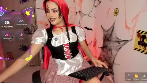 Snapshot of camilaandrade_ chatting on October 10, 12:43 pm Cami online show from October 10, 12:43 pm