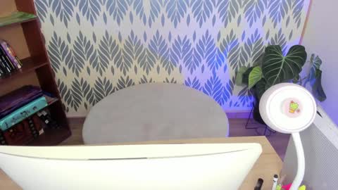 Snapshot of camilaandrade_ chatting on February 3, 11:09 am Cami online show from February 3, 11:09 am