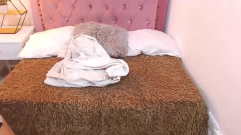 Snapshot of camilah_tk chatting on October 9, 8:02 pm Cami online show from October 9, 8:02 pm