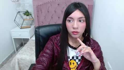 Snapshot of camilah_tk chatting on February 28, 12:20 pm Cami online show from February 28, 12:20 pm