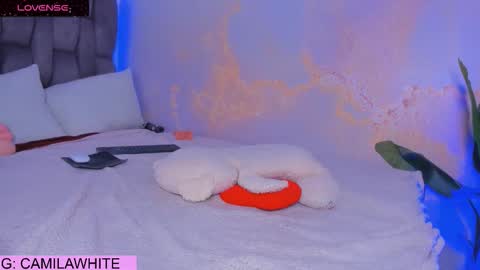 Snapshot of camilawhite_ chatting on September 30, 10:36 pm MARIA CAMILA online show from September 30, 10:36 pm