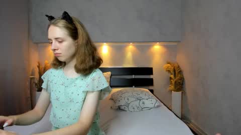 Snapshot of camilla_kelly chatting on September 26, 12:41 am Camilla online show from September 26, 12:41 am
