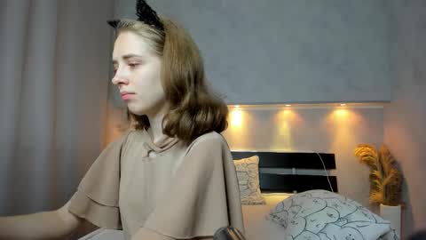 Snapshot of camilla_kelly chatting on September 18, 12:09 am Camilla online show from September 18, 12:09 am