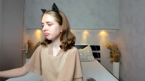 Snapshot of camilla_kelly chatting on September 12, 12:33 am Camilla online show from September 12, 12:33 am
