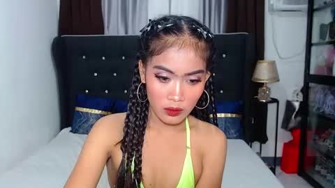 Snapshot of camilla_morena chatting on March 9, 1:46 am camilla_morena online show from March 9, 1:46 am