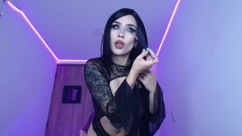 Snapshot of camille_666 chatting on December 7, 2:31 am Camille online show from December 7, 2:31 am