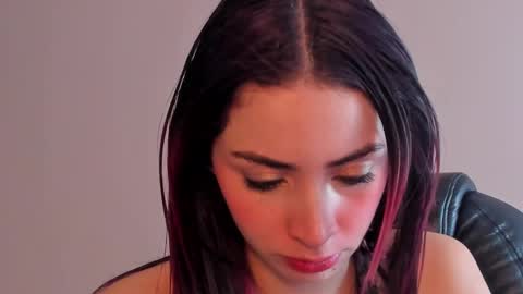 C A M I L L E N    Help me get to the top online show from February 8, 7:27 pm