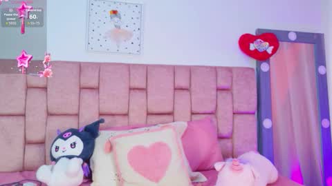 camiluxe online show from March 26, 7:37 pm