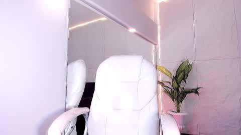 Camy online show from November 28, 12:19 pm