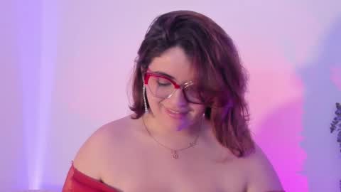 Snapshot of candelariia_ chatting on March 7, 4:44 pm candelariia_ online show from March 7, 4:44 pm