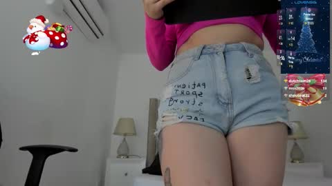 Candie  online show from December 14, 8:03 pm