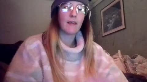 Candi online show from November 23, 9:33 am