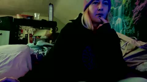 Candi online show from March 23, 3:18 pm