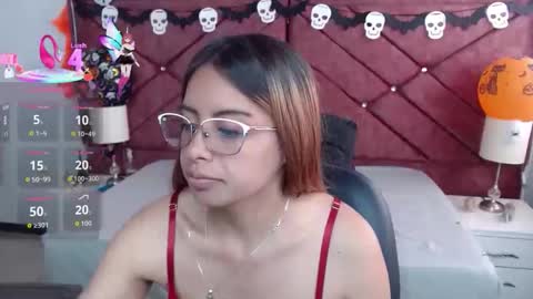 Snapshot of candy_antonella390 chatting on October 15, 6:43 pm candy_antonella390 online show from October 15, 6:43 pm