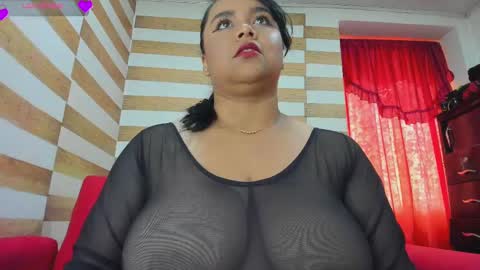 Snapshot of candy_browm1 chatting on February 17, 12:49 pm Candy Brown online show from February 17, 12:49 pm