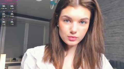 Flora online show from February 9, 7:09 pm