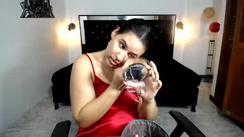 Snapshot of candy_hairy chatting on February 27, 2:10 am candy online show from February 27, 2:10 am