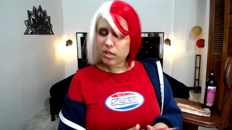 Snapshot of candy_hairy chatting on March 7, 2:25 am candy online show from March 7, 2:25 am