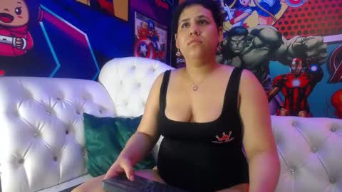 Snapshot of candy_hairy chatting on October 5, 6:51 am candy online show from October 5, 6:51 am