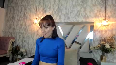 Candy hot online show from February 14, 10:01 pm