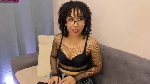 Candy  online show from May 24, 2:05 pm