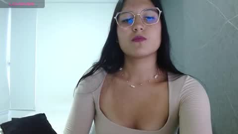  Candy  online show from February 25, 10:30 pm