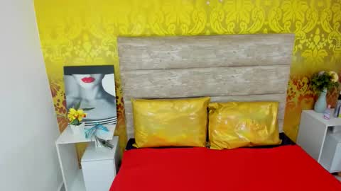 Snapshot of candy_sweety1 chatting on October 15, 2:19 pm candy sweety1 online show from October 15, 2:19 pm