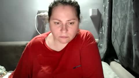 Laura online show from October 20, 7:39 pm