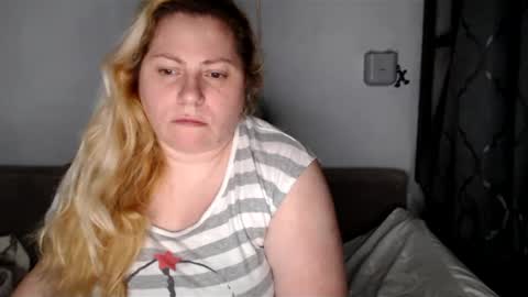 Laura online show from March 2, 7:30 pm