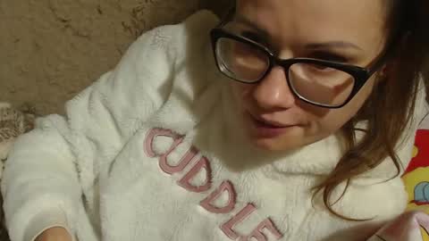 Snapshot of candylady136 chatting on January 26, 10:35 pm say meow and send tip online show from January 26, 10:35 pm