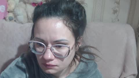 say meow and send tip  online show from March 25, 9:23 am