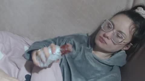 say meow and send tip  online show from March 14, 5:25 pm