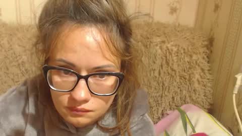 Snapshot of candylady136 chatting on September 23, 10:46 am say meow and send tip online show from September 23, 10:46 am