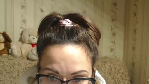 Snapshot of candylady136 chatting on February 7, 3:19 pm say meow and send tip online show from February 7, 3:19 pm