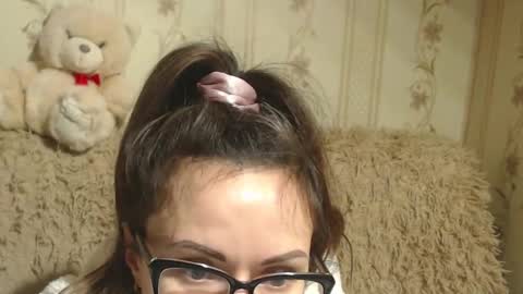 Snapshot of candylady136 chatting on February 8, 5:08 pm say meow and send tip online show from February 8, 5:08 pm