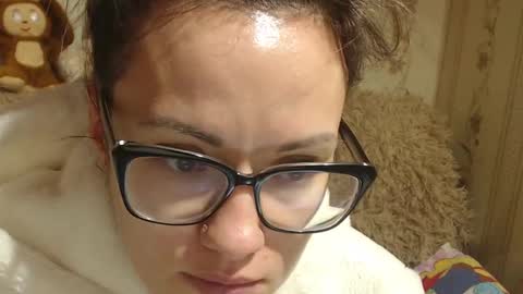 Snapshot of candylady136 chatting on February 1, 11:43 am say meow and send tip online show from February 1, 11:43 am