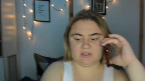 candymilas online show from December 11, 8:50 pm