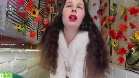 Snapshot of candys_booty chatting on October 13, 12:46 am Alisa online show from October 13, 12:46 am