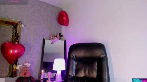 Candys Victoria online show from February 14, 5:42 am