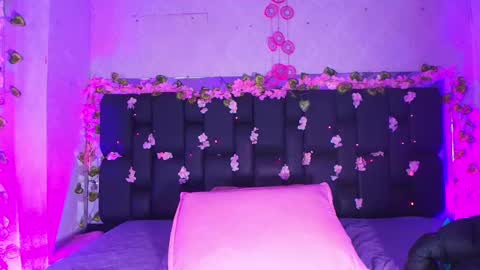 Aura  online show from September 12, 12:01 pm