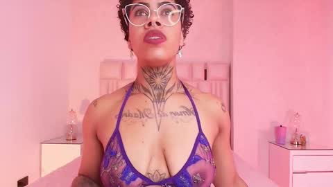 Aura  online show from November 18, 11:55 am