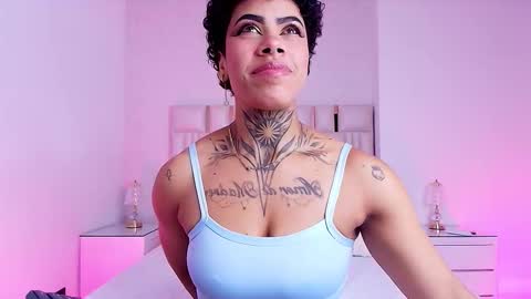 Aura  online show from November 6, 12:11 pm