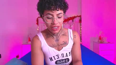 Aura  online show from November 22, 12:08 pm