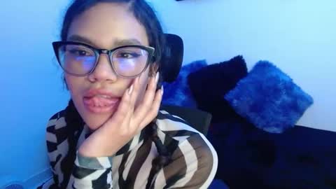 canela_s1 online show from January 7, 9:40 pm