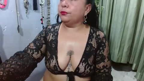 CanelaCollins online show from December 15, 6:51 am