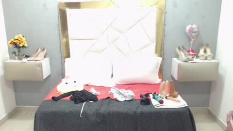 Snapshot of canella_hotx chatting on January 11, 2:04 pm Canela online show from January 11, 2:04 pm