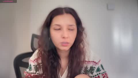 Snapshot of cappuccinokiss chatting on January 9, 11:47 am Emma online show from January 9, 11:47 am