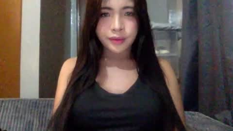 Yumi Aera online show from July 21, 9:37 pm
